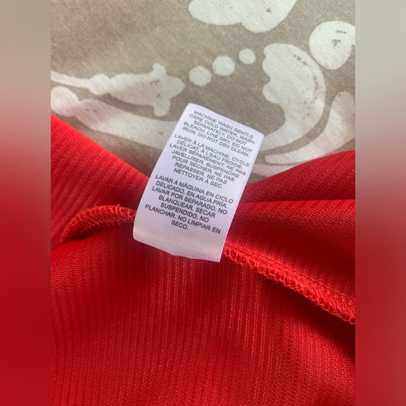 Ribbed Cut Out Dress - Picture 9 of 9